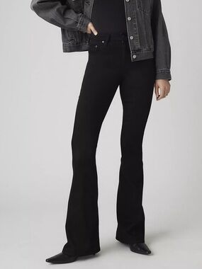 LEVI’S 726 HIGH RISE FLARE WOMEN'S JEANS In Soft Black 🖤